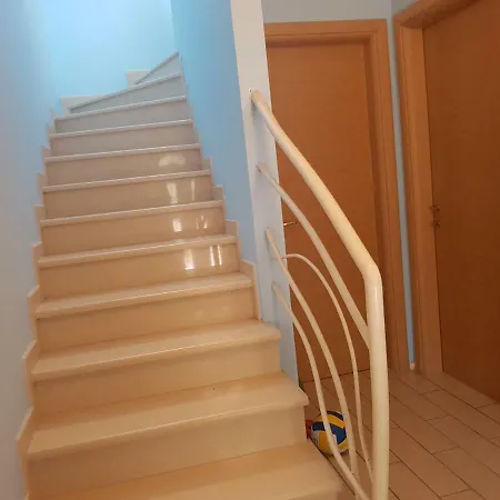 Adriatic Vacation Casa vacanze Golem (Tirana)